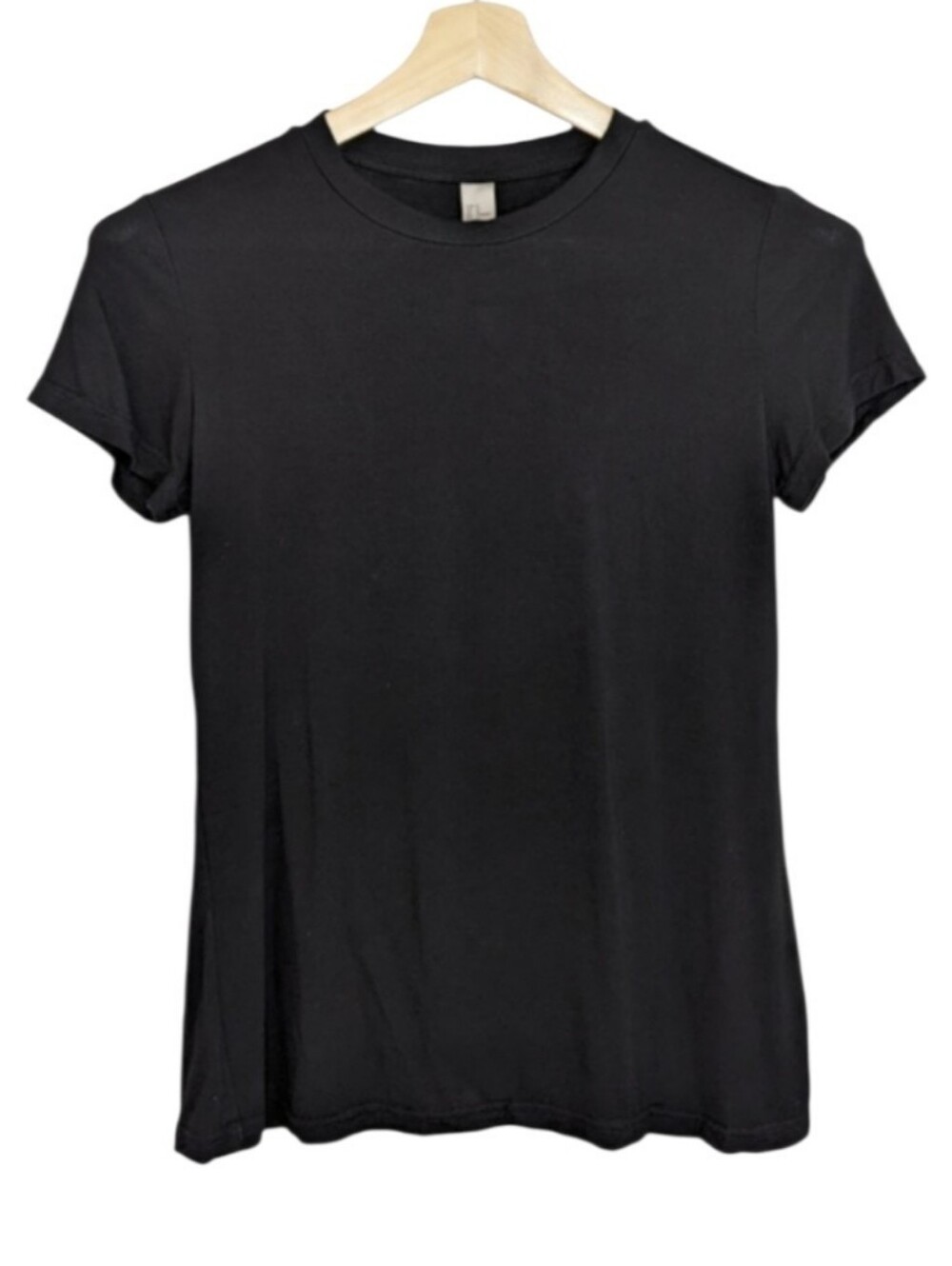 Basic Black Scoop Neck Tee